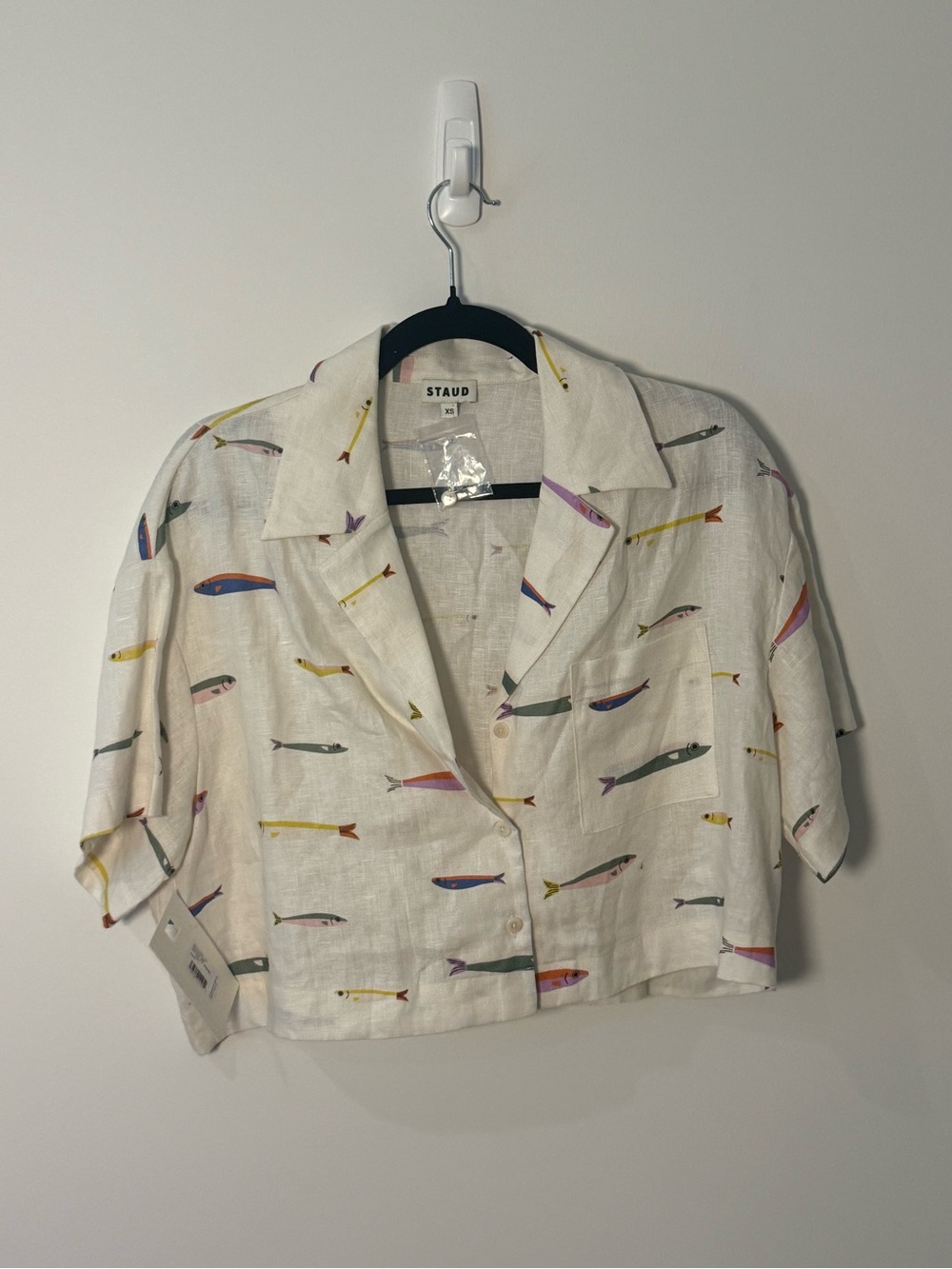 NWT STAUD White Linen Short-Sleeve Cropped Button Top with Multicolor Fish Print